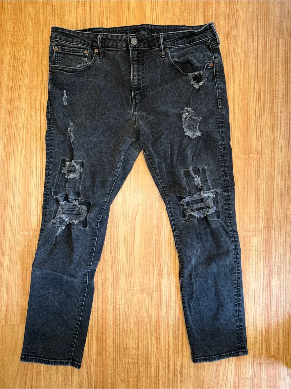 MENS AE American Eagle Outfitters AIRFLEX+ Slim Distressed Black Jeans 38x30 - Picture 1 of 4